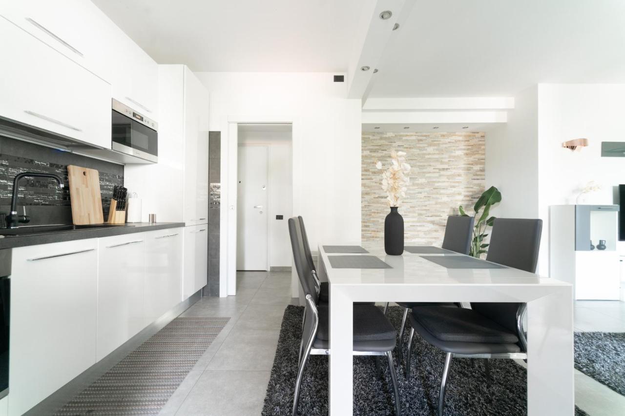 Oasis Luxury - A.C/Terrace/2Bedrooms بيرغامو المظهر الخارجي الصورة
